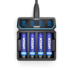 Xtar D4 - Taşınabilir Hızlı Li-ion Pil Şarj Cihazı / 4lü